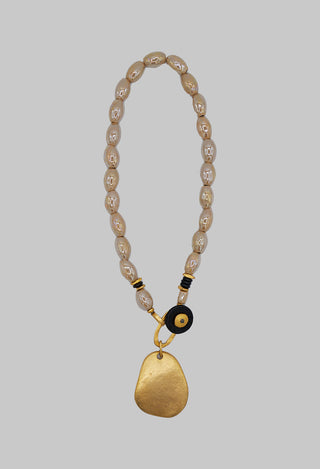 Gold Pendant Necklace in Metallic Cream