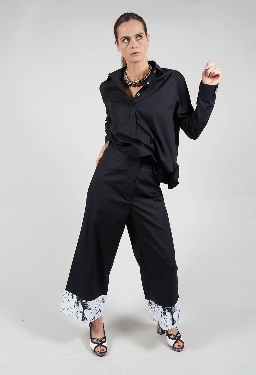 Wide Leg Contrast Trousers in Haruna Black / Print Gaia
