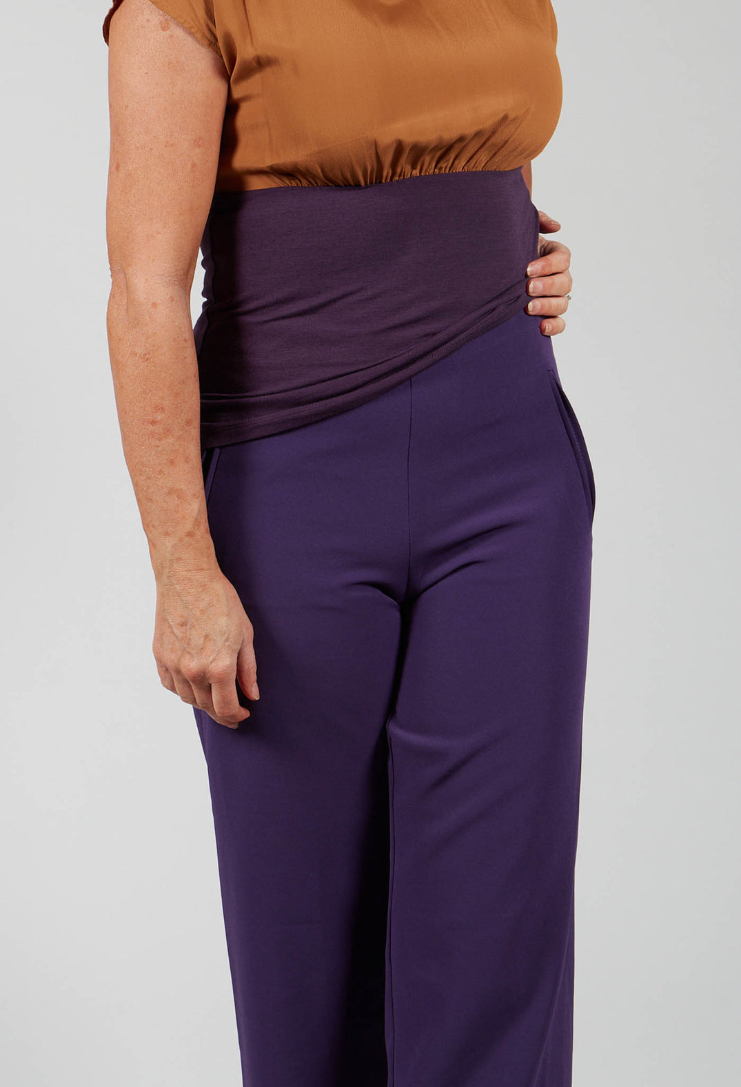 Straight Leg Wide Trousers in Amethyst