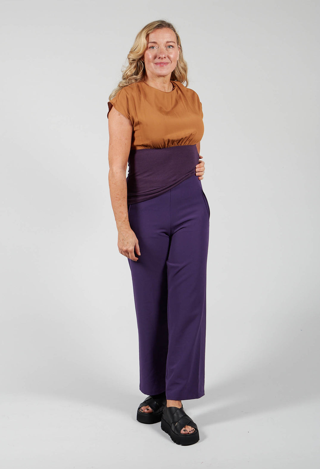 Straight Leg Wide Trousers in Amethyst