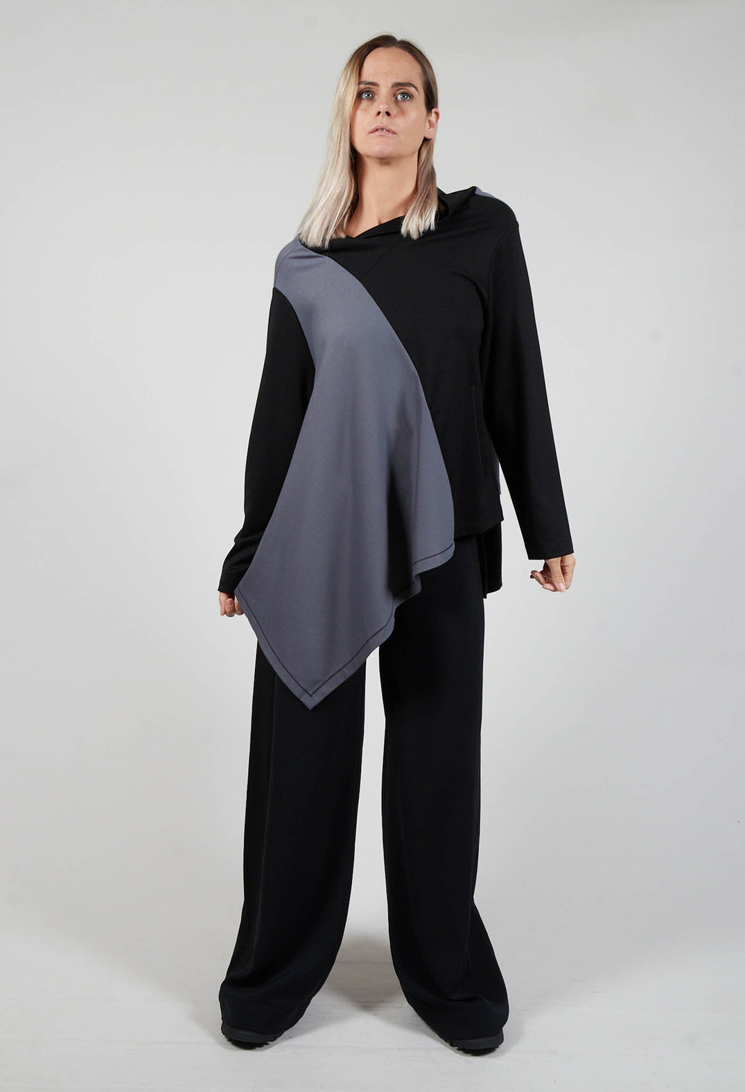 Wide Leg Trousers in Black