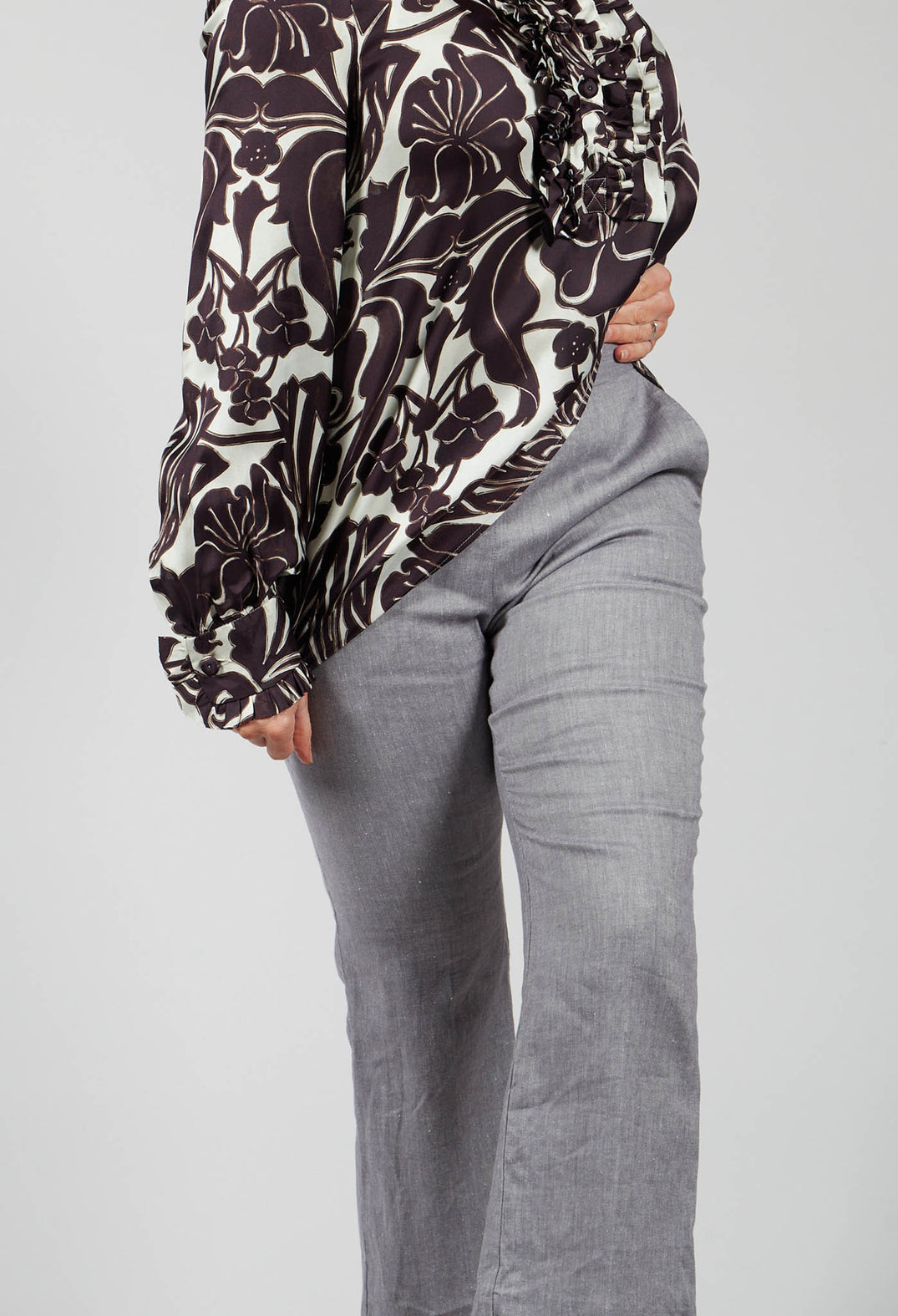 Diagonal Trousers in Medium Grey