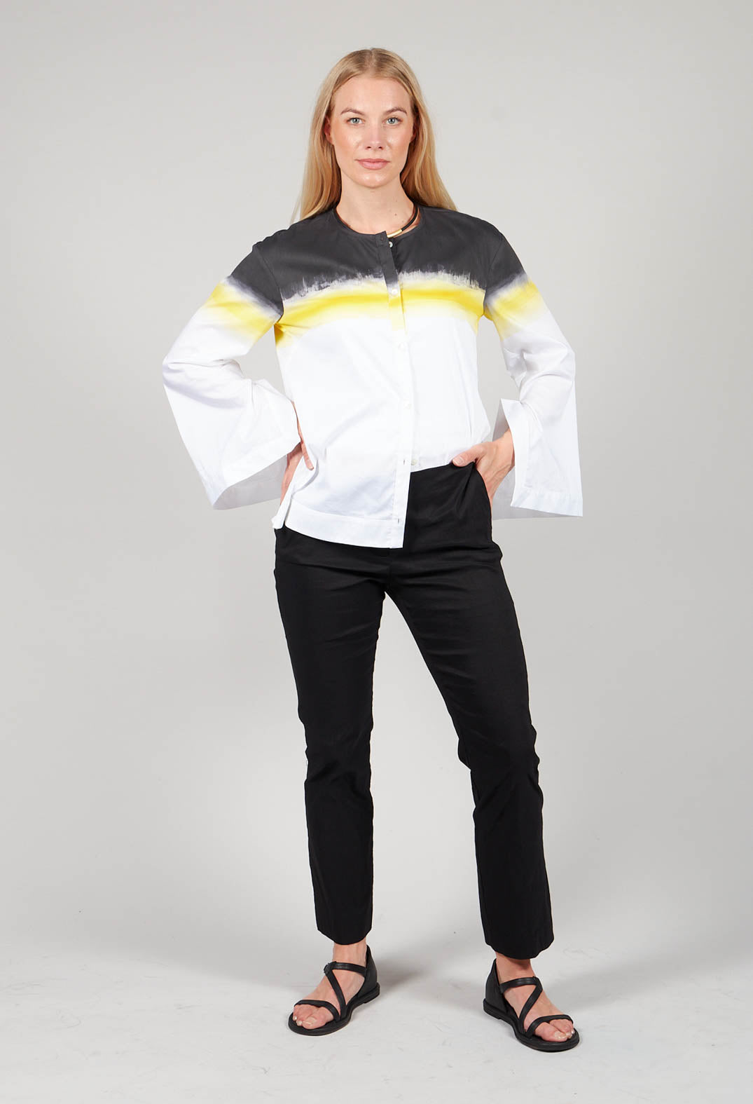 Straight Leg Trousers in Efesto Nero