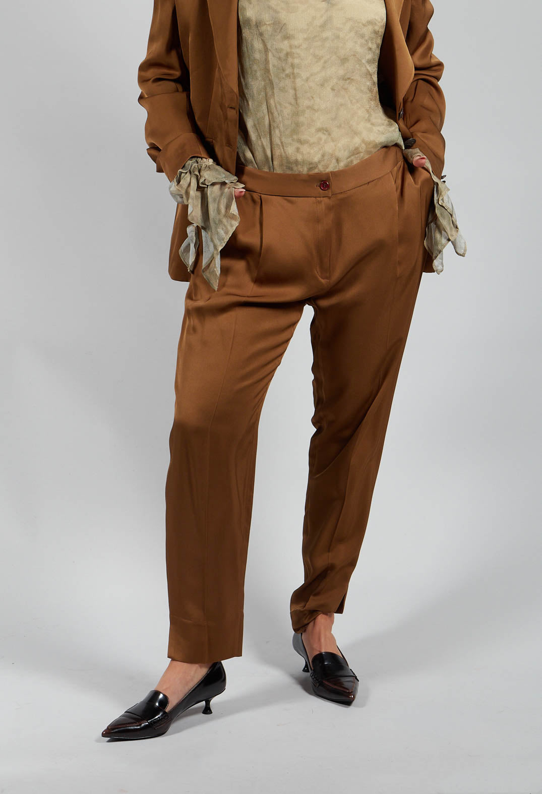 Straight Leg Pleated Trousers in Rust