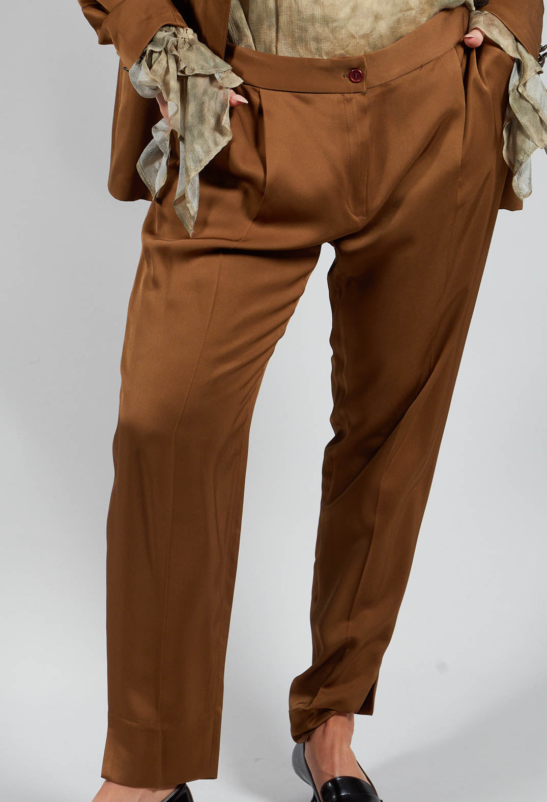 Straight Leg Pleated Trousers in Rust