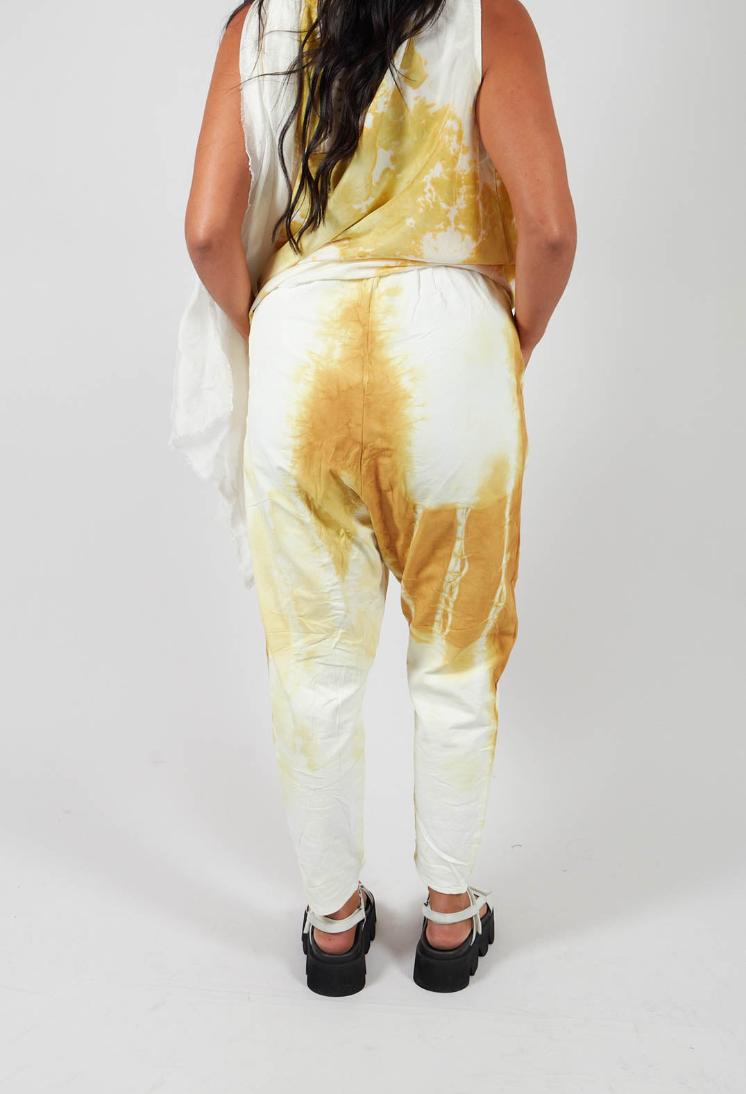 Gelder Trousers in Leo Yellow