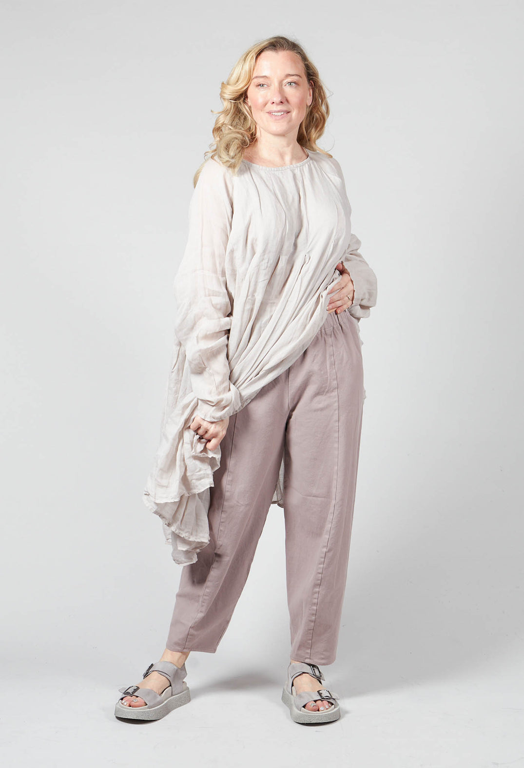 Barest Trousers in Myrrhe Purple