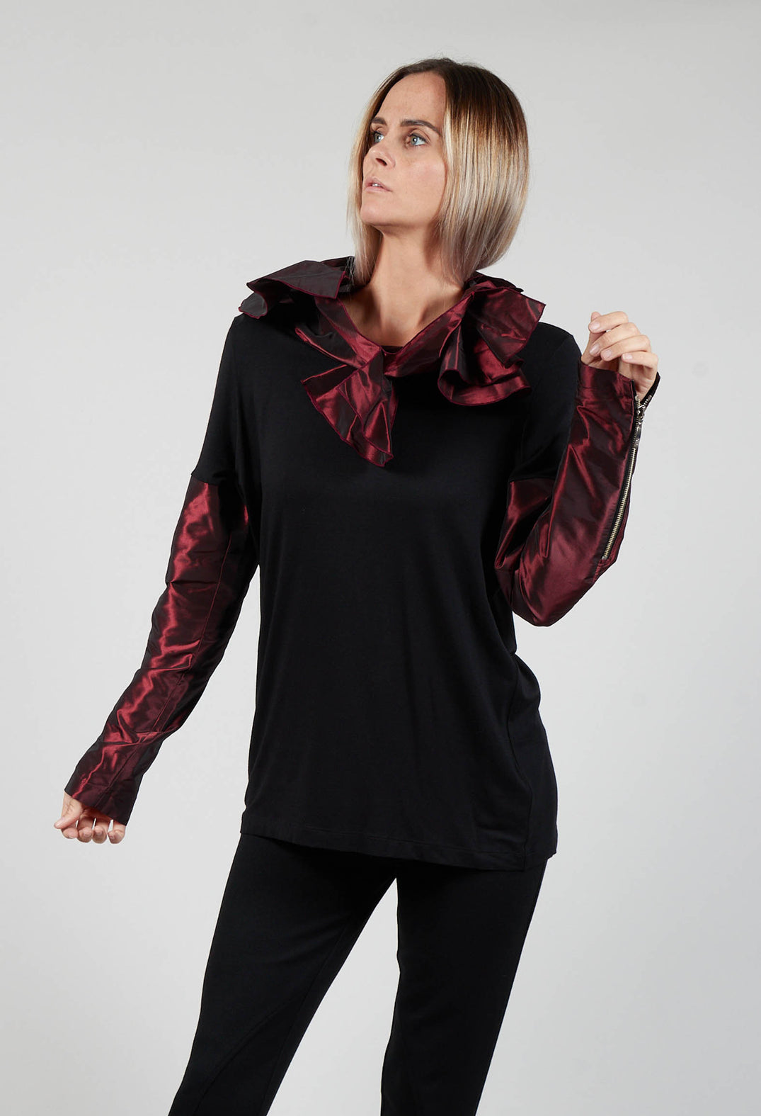 Jersey Top with Contrasting Sleeves and Neck in Black and Burgundy