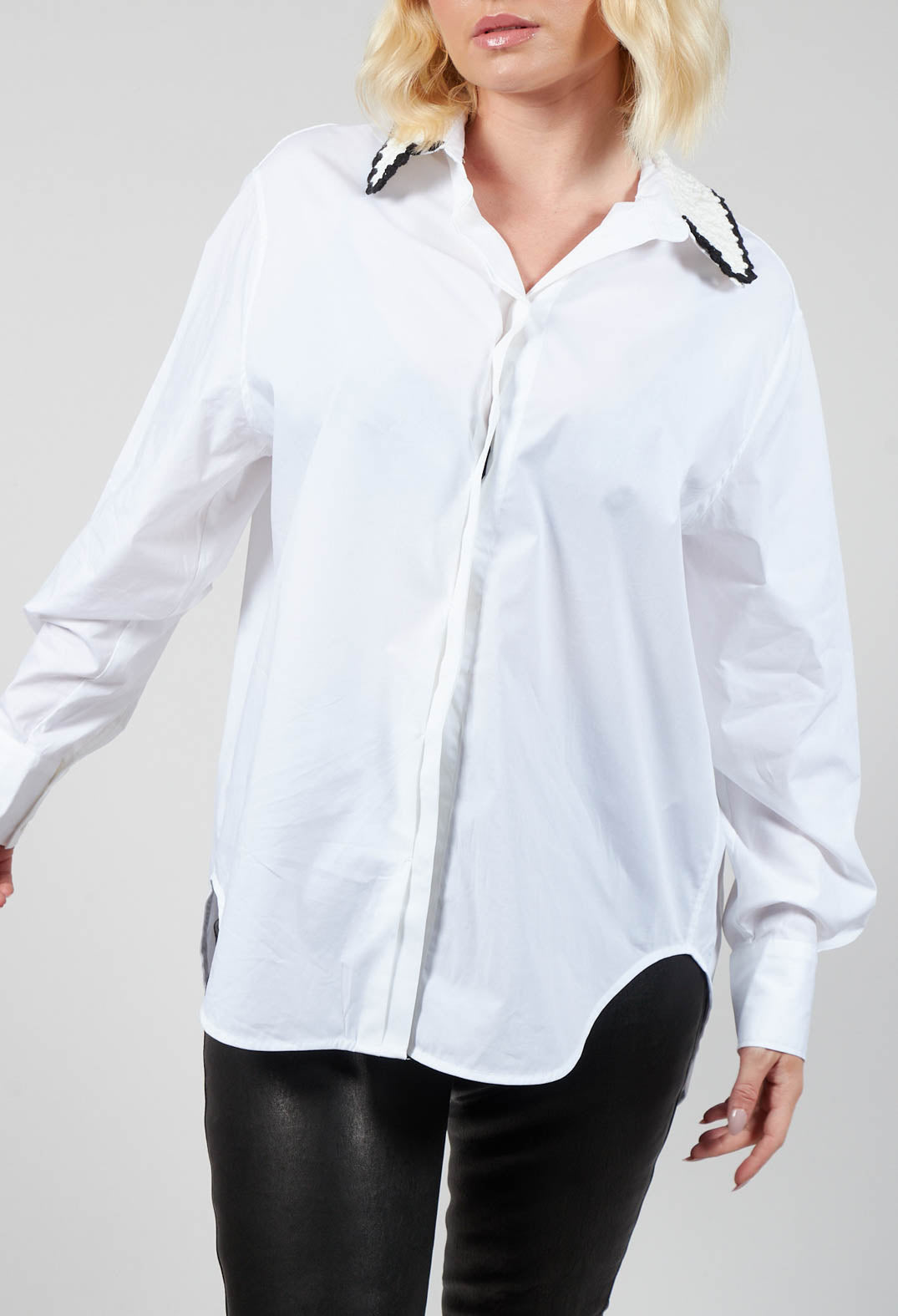 Poplin Cotton Shirt with Knitted Collar in White