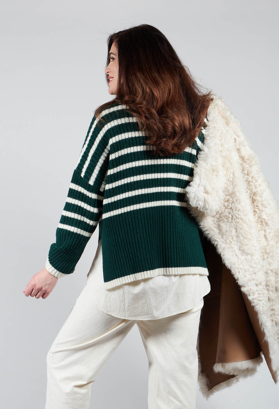 Oversized Pull with Green and Ecru Stripes
