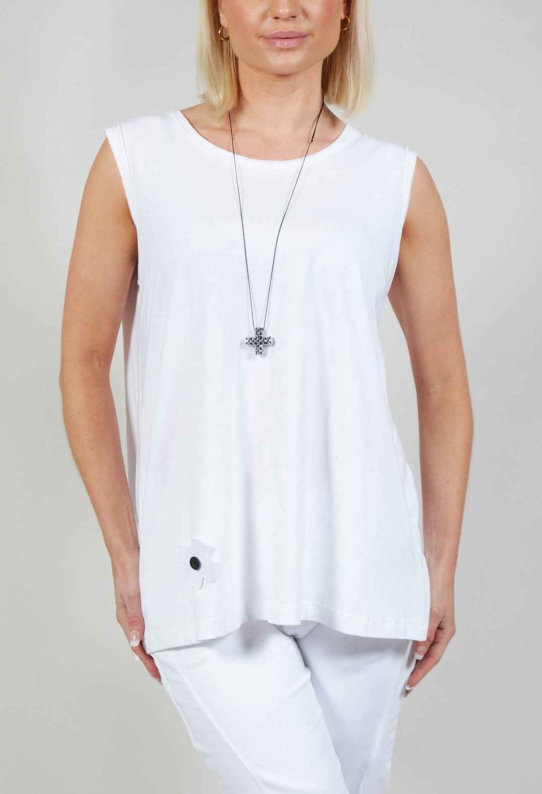 Sleeveless Swing Style T Shirt in White
