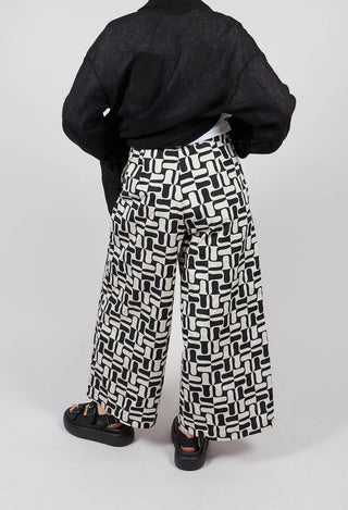 Wide Leg Trousers in Optical Nero