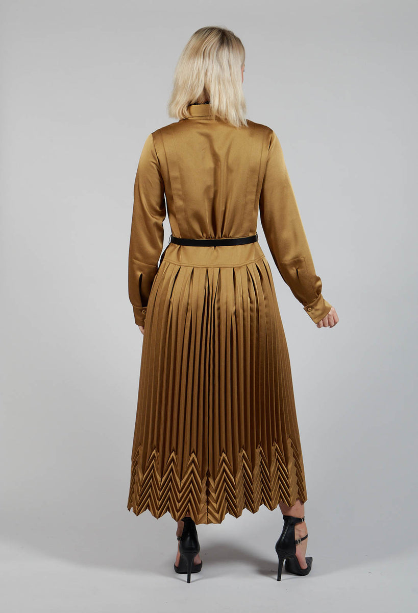 Taylor's Dress Tobacco Leaf Mocha