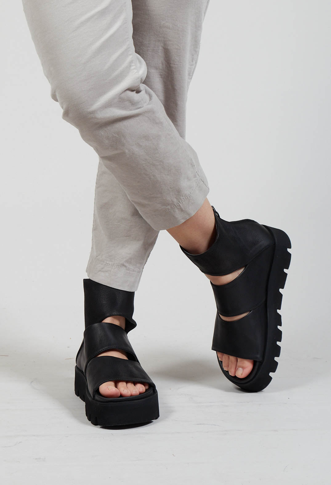 Open Toe Cut Out Boots in Gasoline Nero