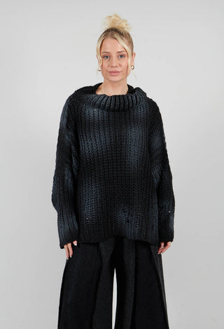 Chunky Knitted Jumper in Super Soft Operata Nero