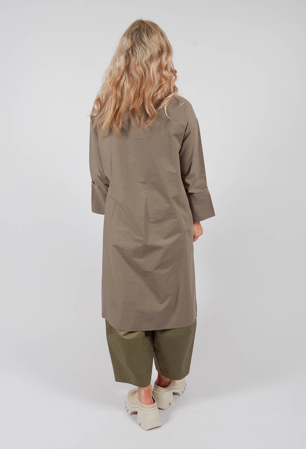 Long Shirt with Ruffles in Khaki