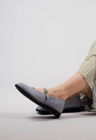 Closed Toe Bar Flat Shoes in Gasoline Lavanda