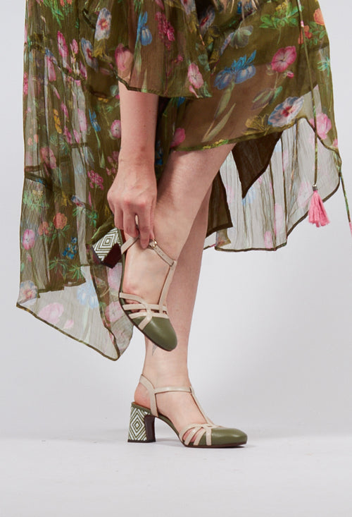 Fendy T-Bar Heel in Leche