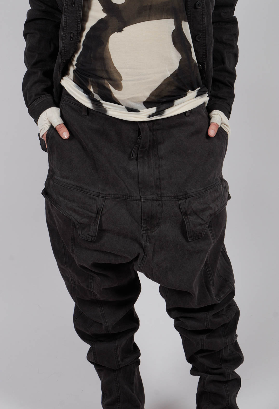 Drop Crotch Trousers with Pockets in Turf Wash - 1030107