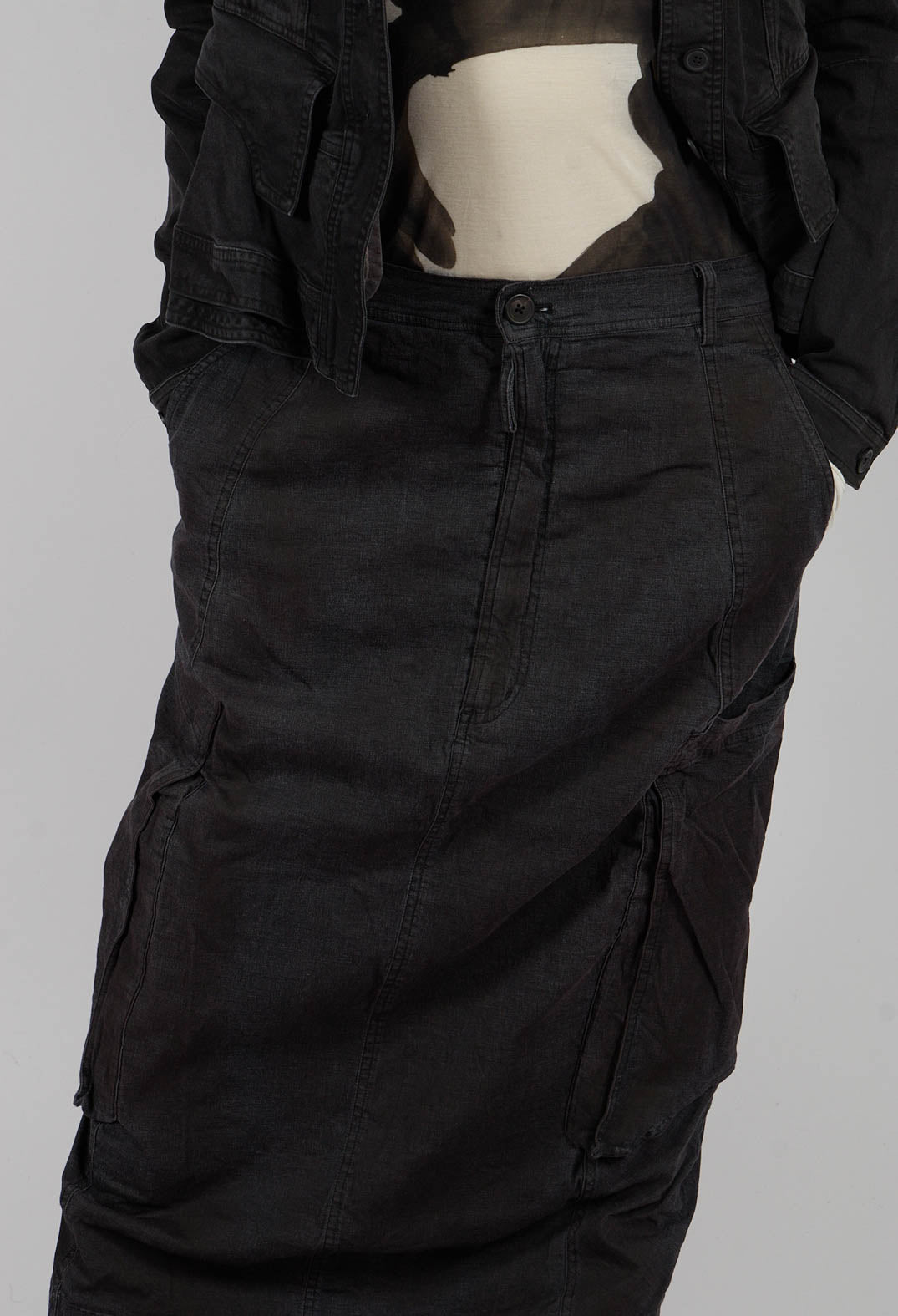 Pencil Skirt with Pockets in Turf Black - 1070304