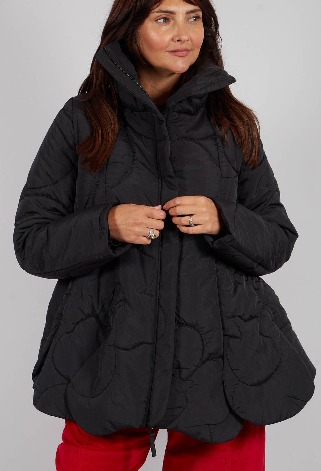 Quilted Tulip Jacket in Black - 3191104