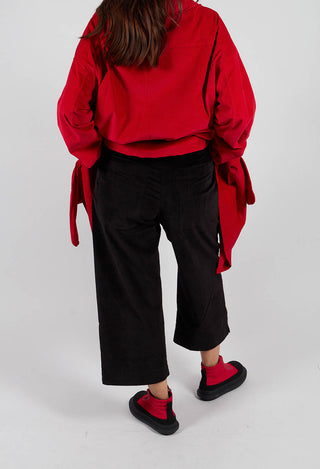 Cropped Pull On Trousers in Black - 3230102