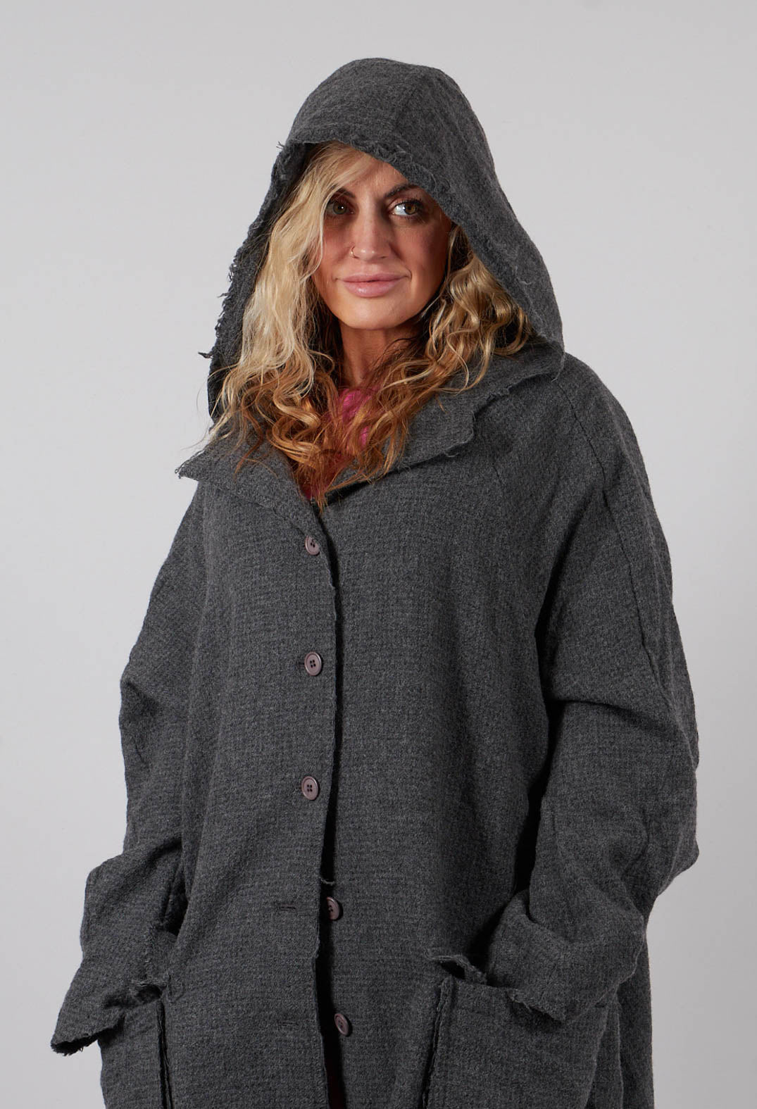 Coat with Raw Edges in Dark Grey - 3281203