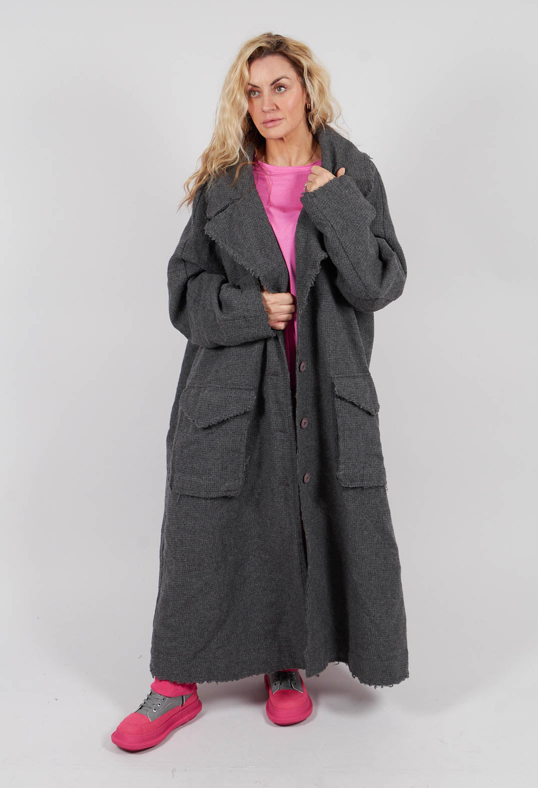 Long Coat with Raw Edges in Dark Grey - 3281204