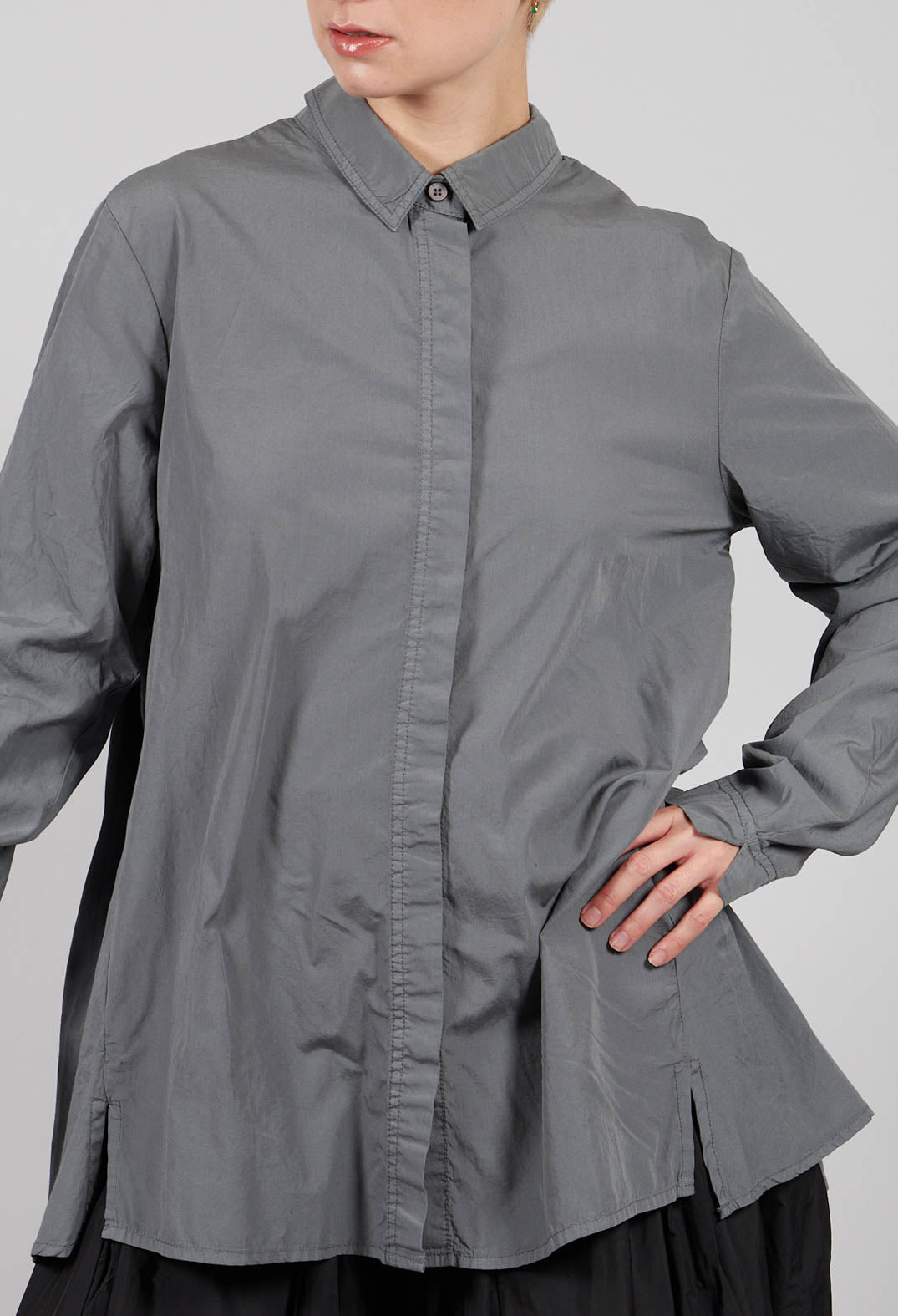 Cotton Shirt with Pleated Back in Dark Grey - 3350403