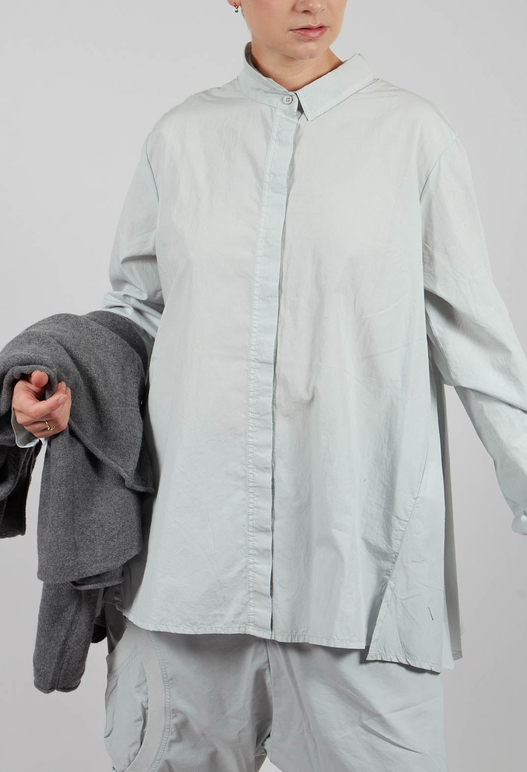 Cotton Shirt with Pleated Back in Light Grey - 3350403