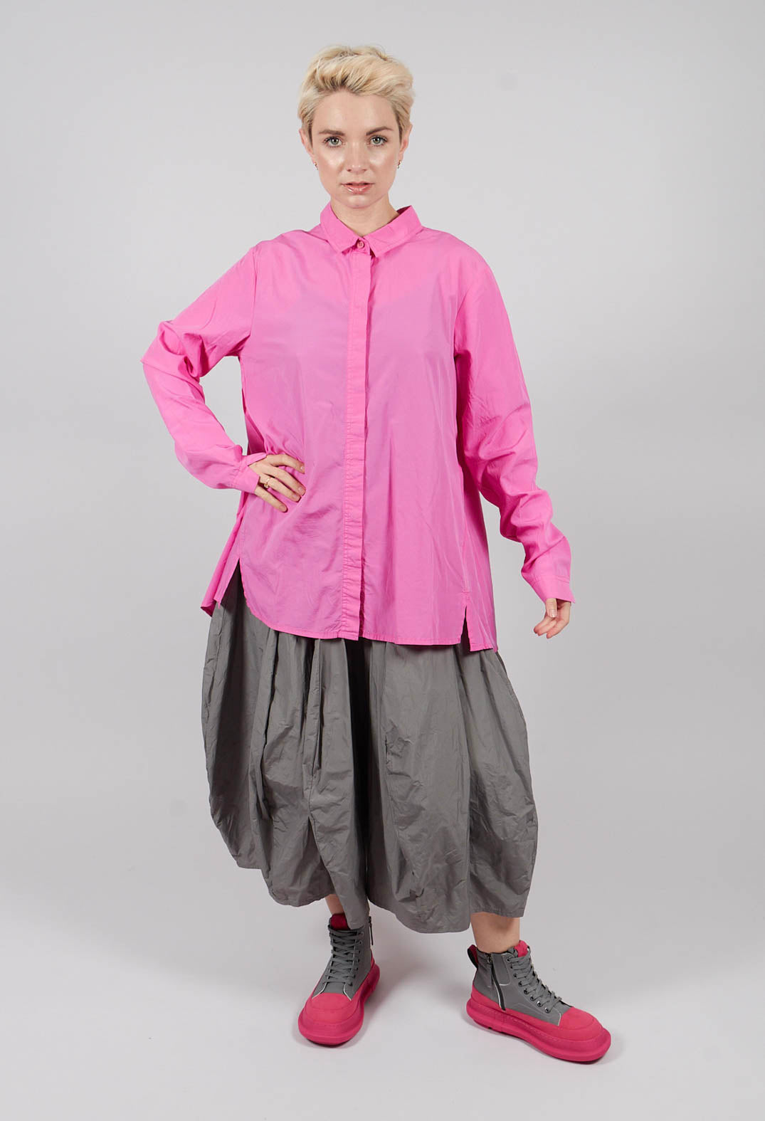 Cotton Shirt with Pleated Back in Lily - 3350403