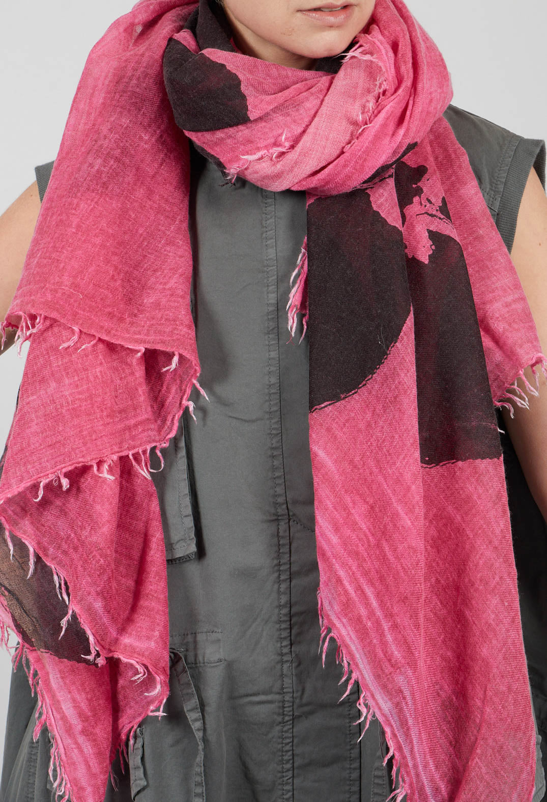 Lightweight Scarf with Raw Edges in Lily Print - 3361406