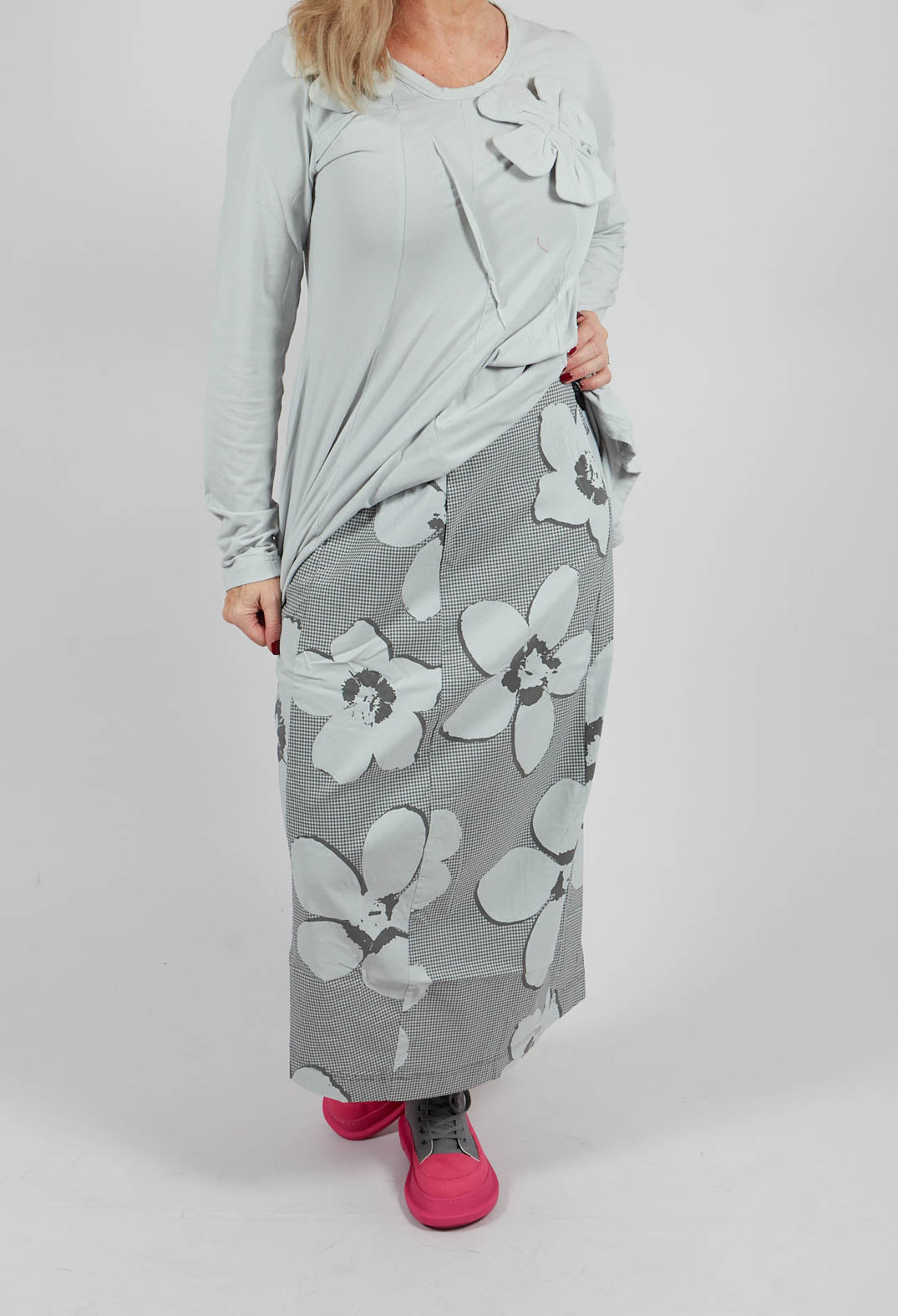 Longline Pencil Skirt in Dark Grey Print - 3440301