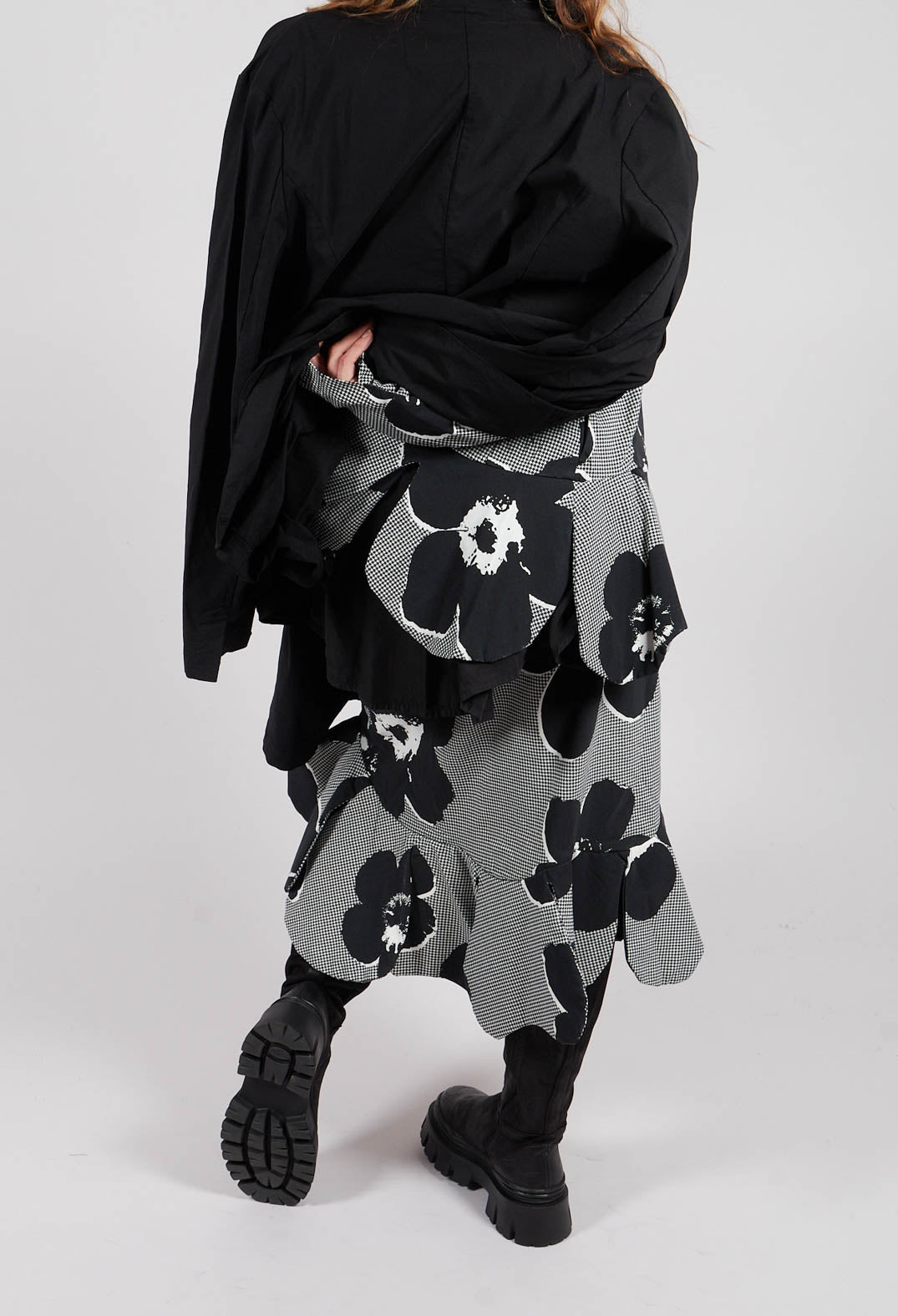 Peplum Hem Skirt in Black Off White Print - 3440302