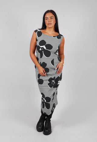 Fitted Sleeveless Dress in Black Off White Print - 3440903