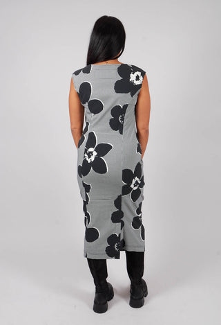 Fitted Sleeveless Dress in Black Off White Print - 3440903