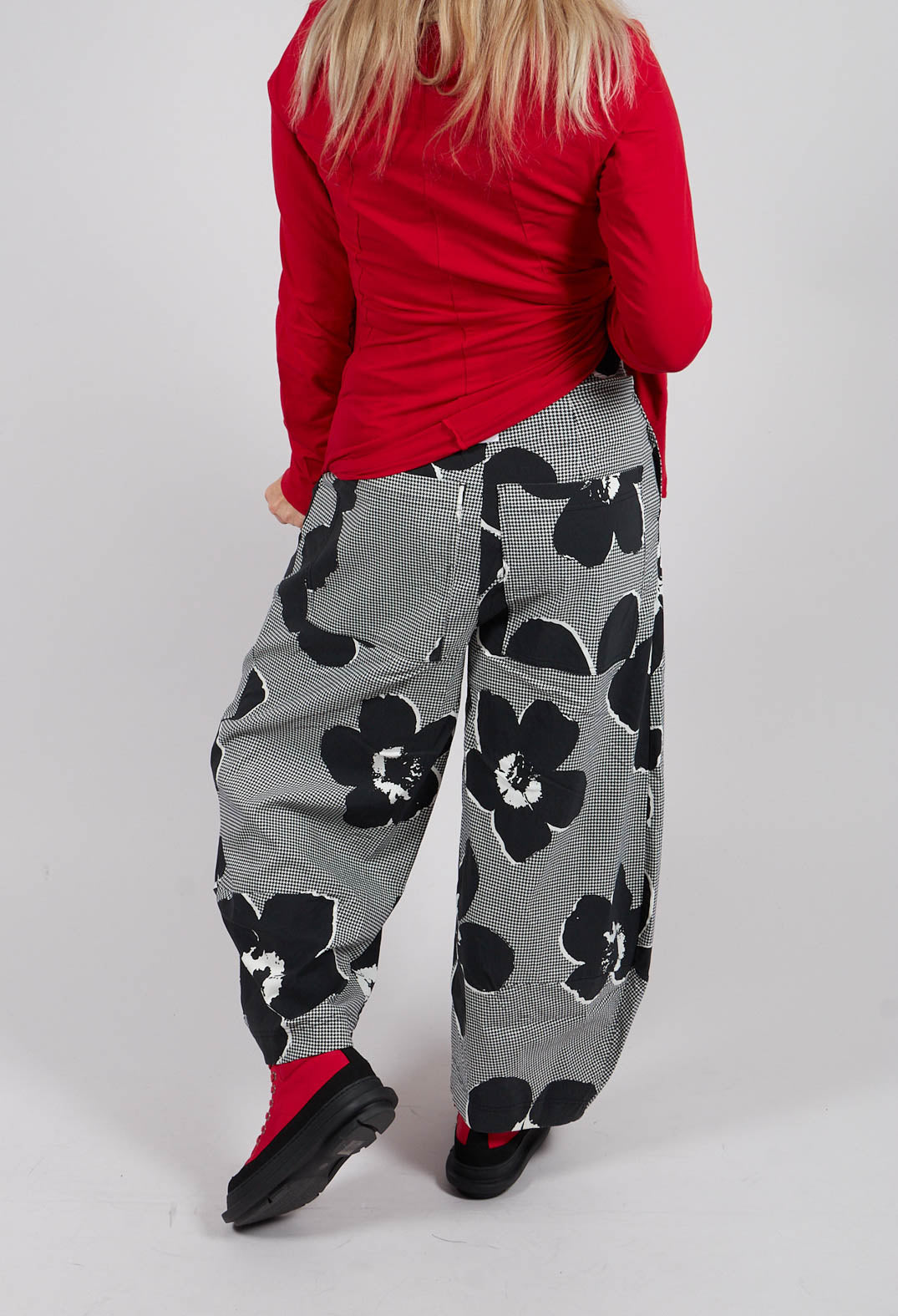 Pull On Balloon Leg Trousers in Black Off White Print - 3440110