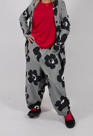 Pull On Tulip Leg Trousers in Black Off White Print - 3440116