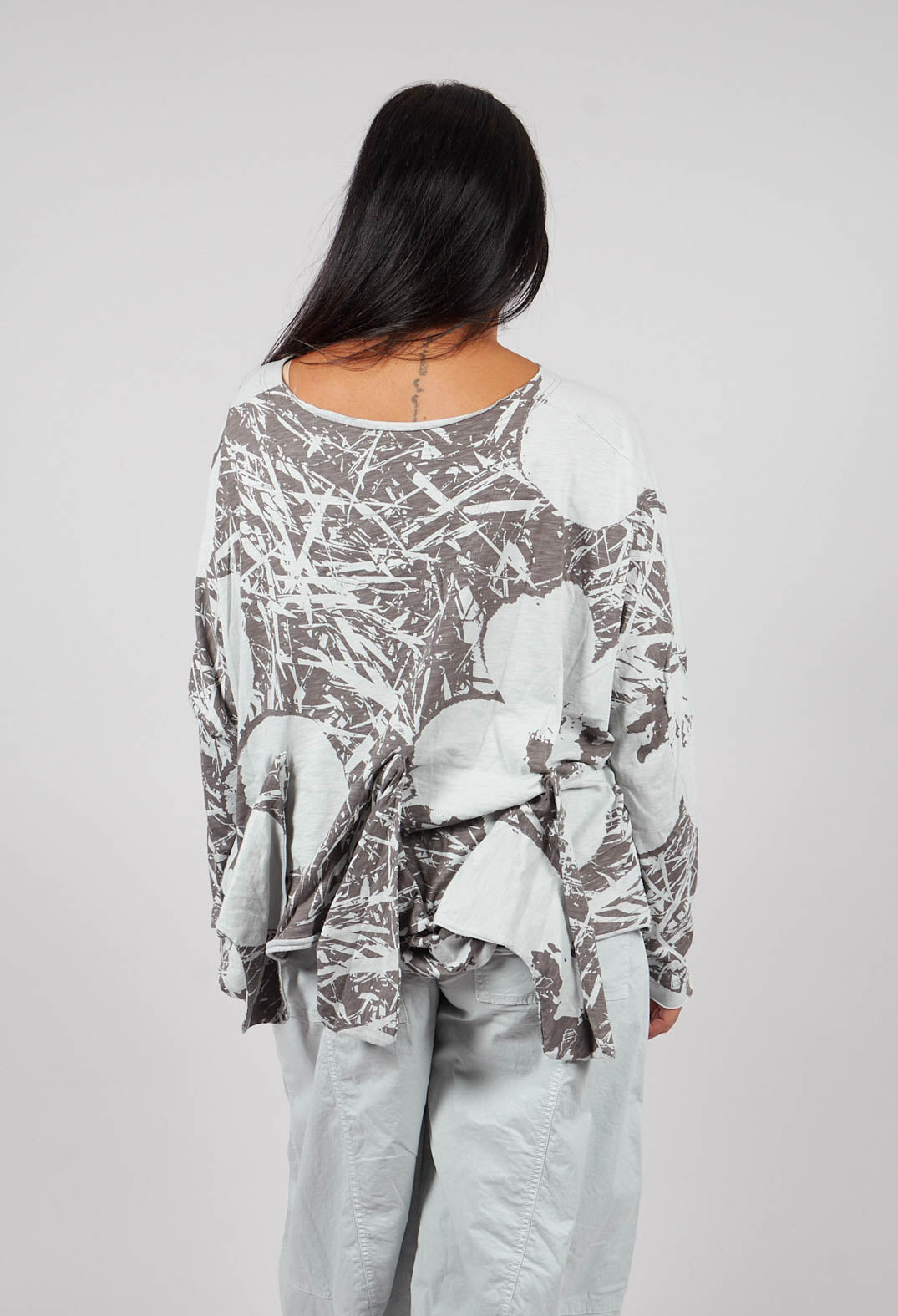 Long Sleeve T-Shirt in Dark Grey Print - 3640501