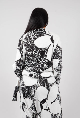 Longline Top with Feature Pocket in Black Off White Print - 3640502