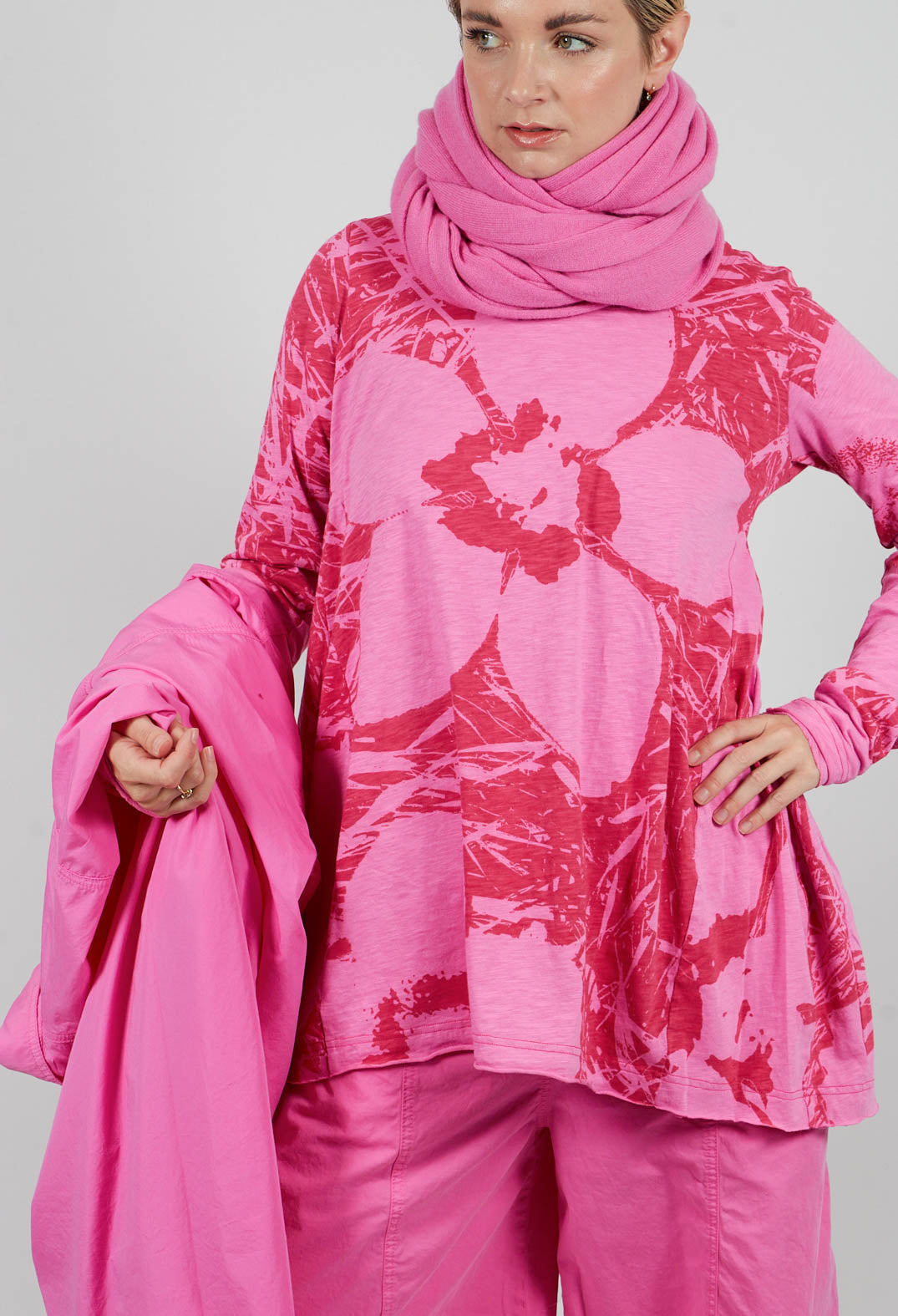 Long Sleeve T-Shirt with Flared Hem in Lotus Print - 3640506
