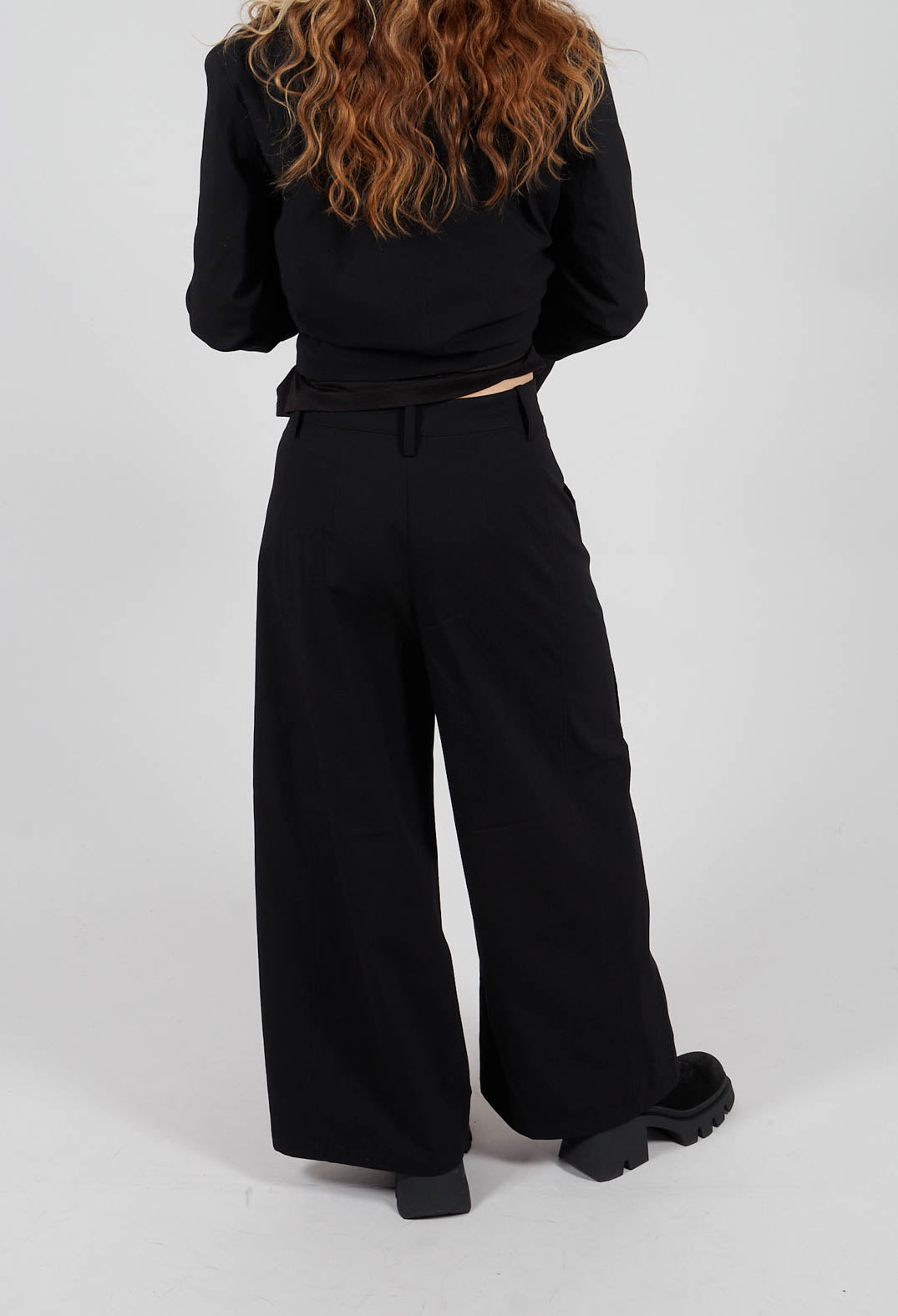 Jul Trousers in Black