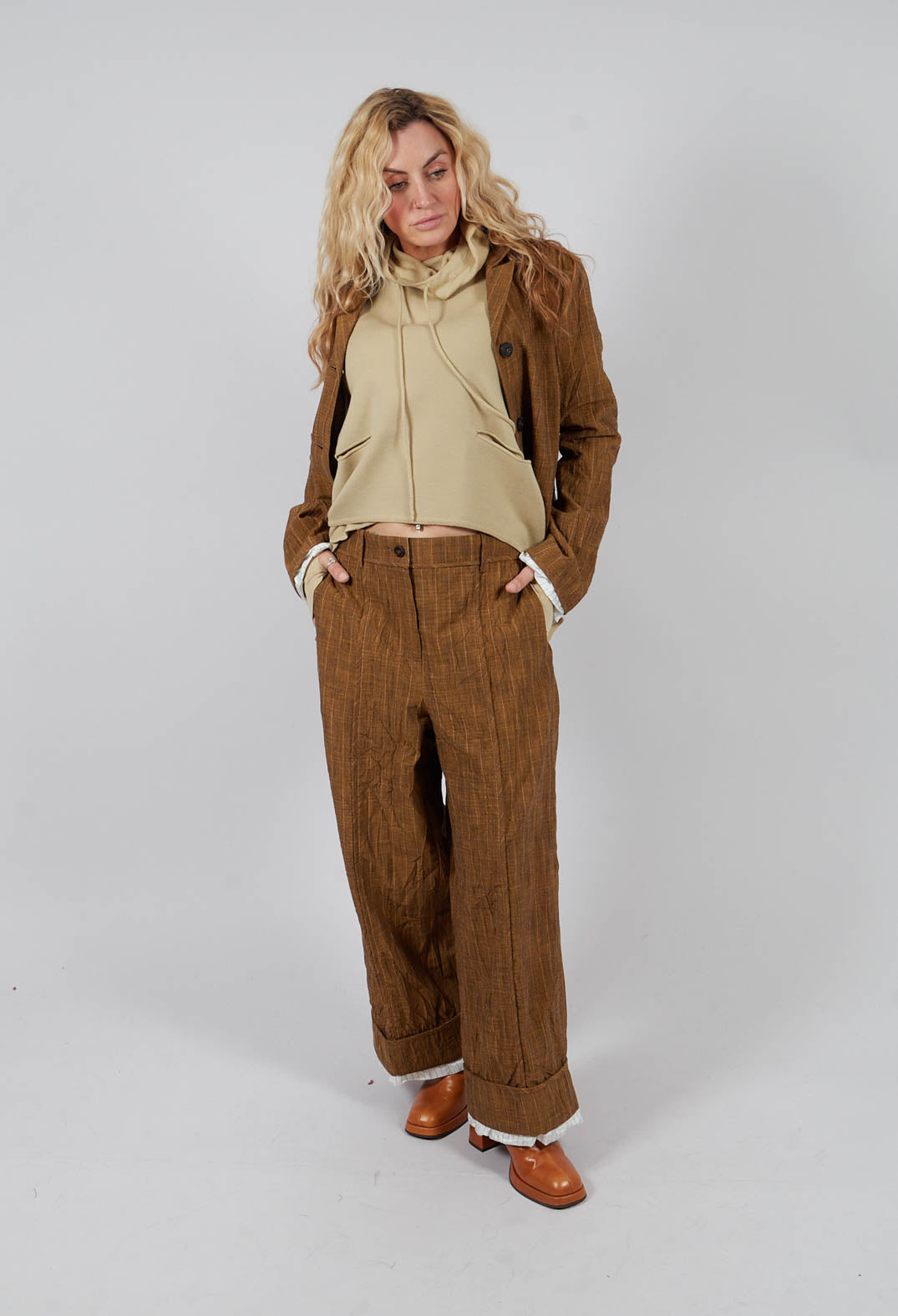 Spok Trousers in Orange