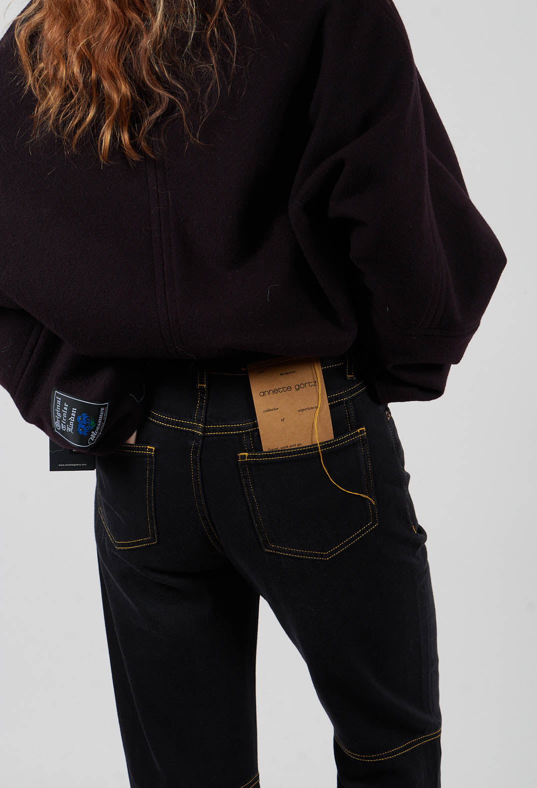 Jasu Trousers in Black