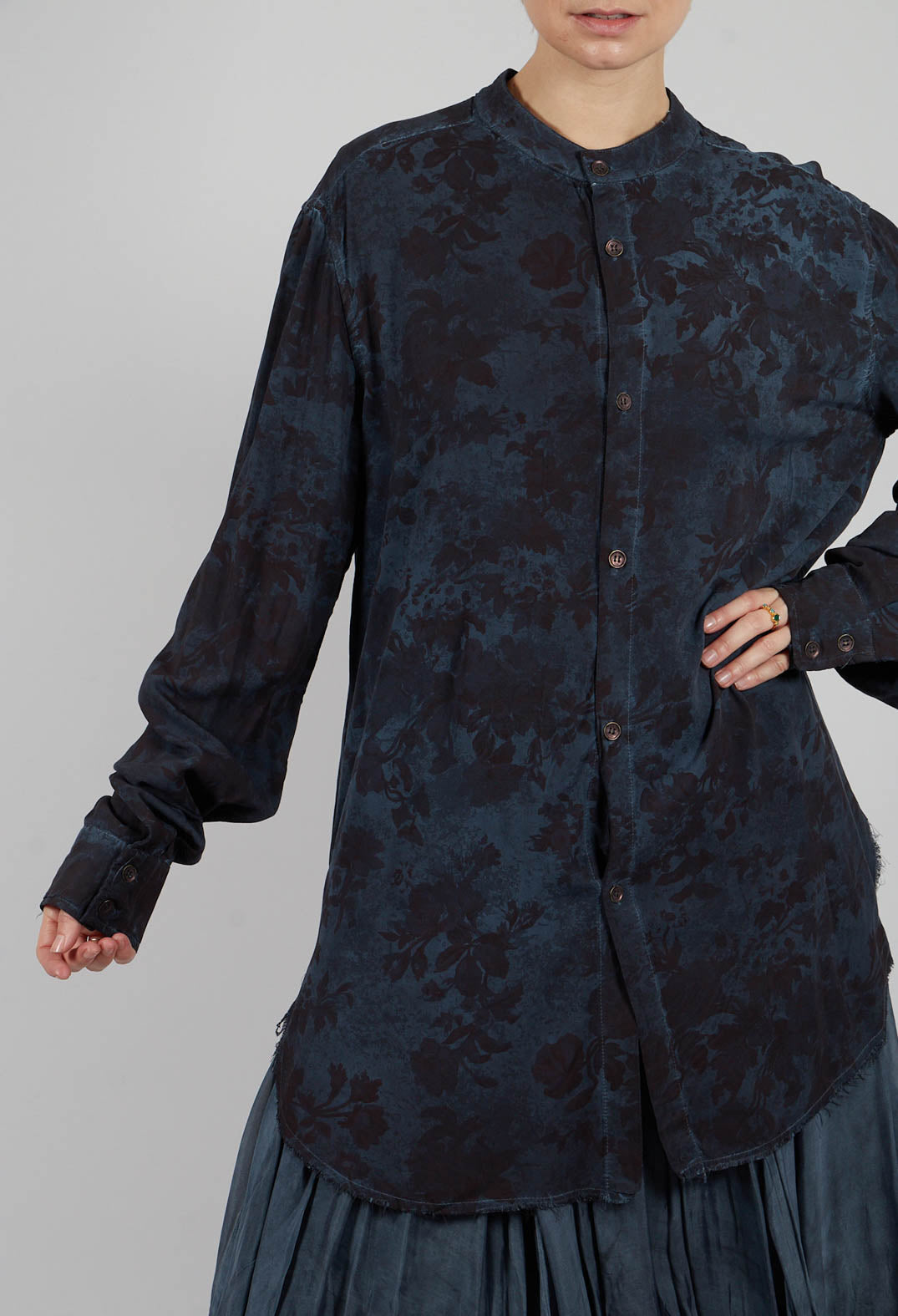 Collarless Shirt in Midnight Blue