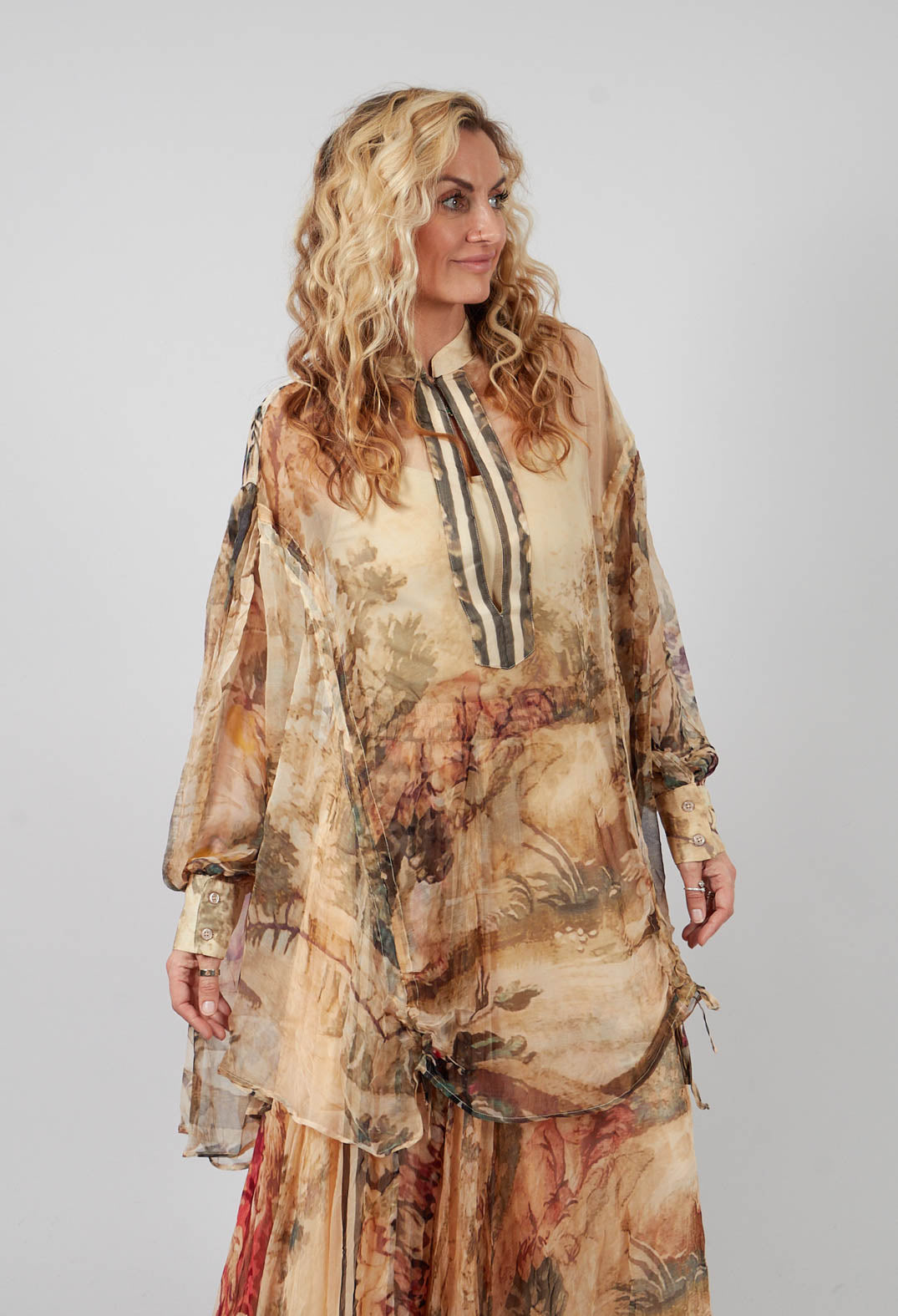 Arum Top in Multicolour