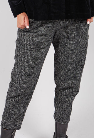 Terra J Trousers in Nero