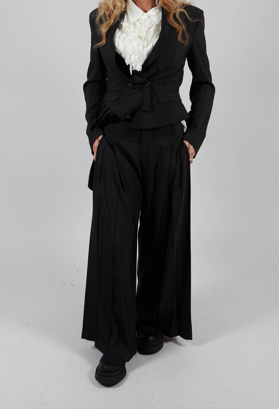 Breakaway Pants in Black