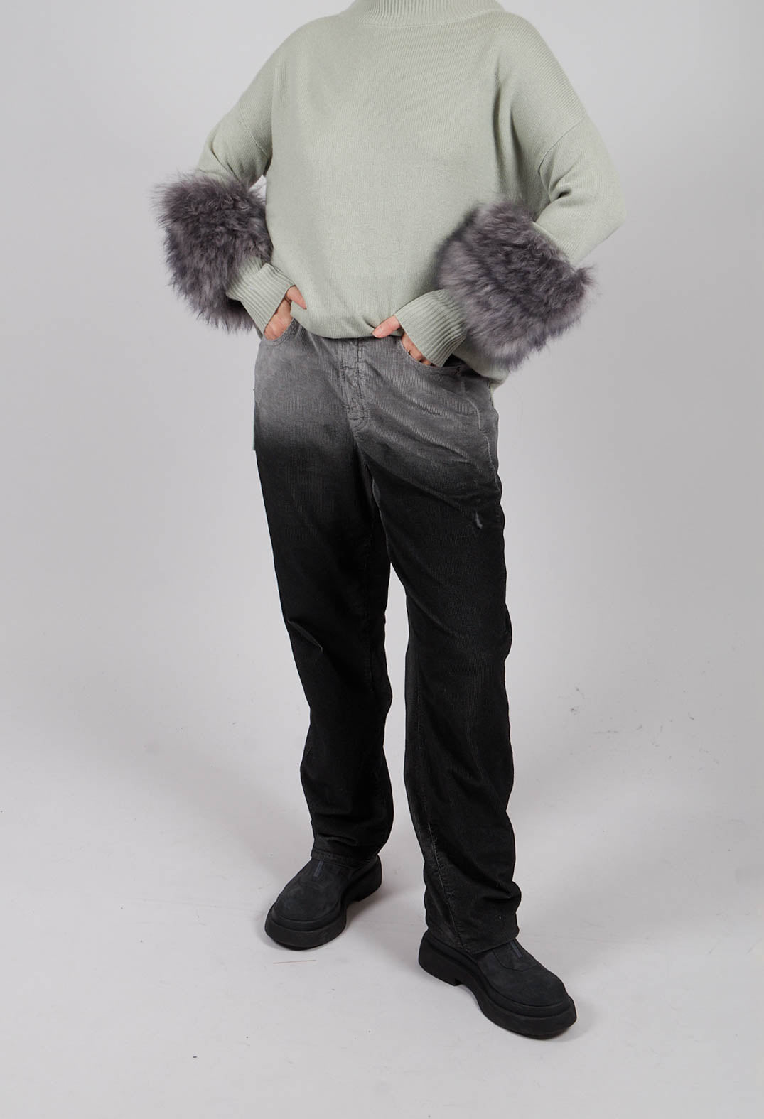 Commit To Boyfriend Jeans in Grey