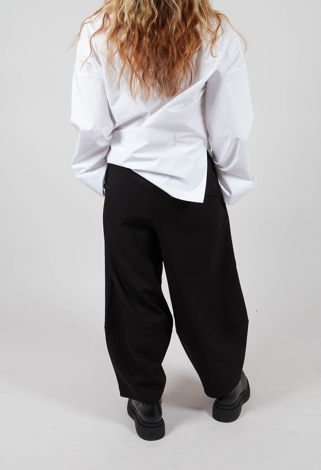 Relaxed Trouser in Black